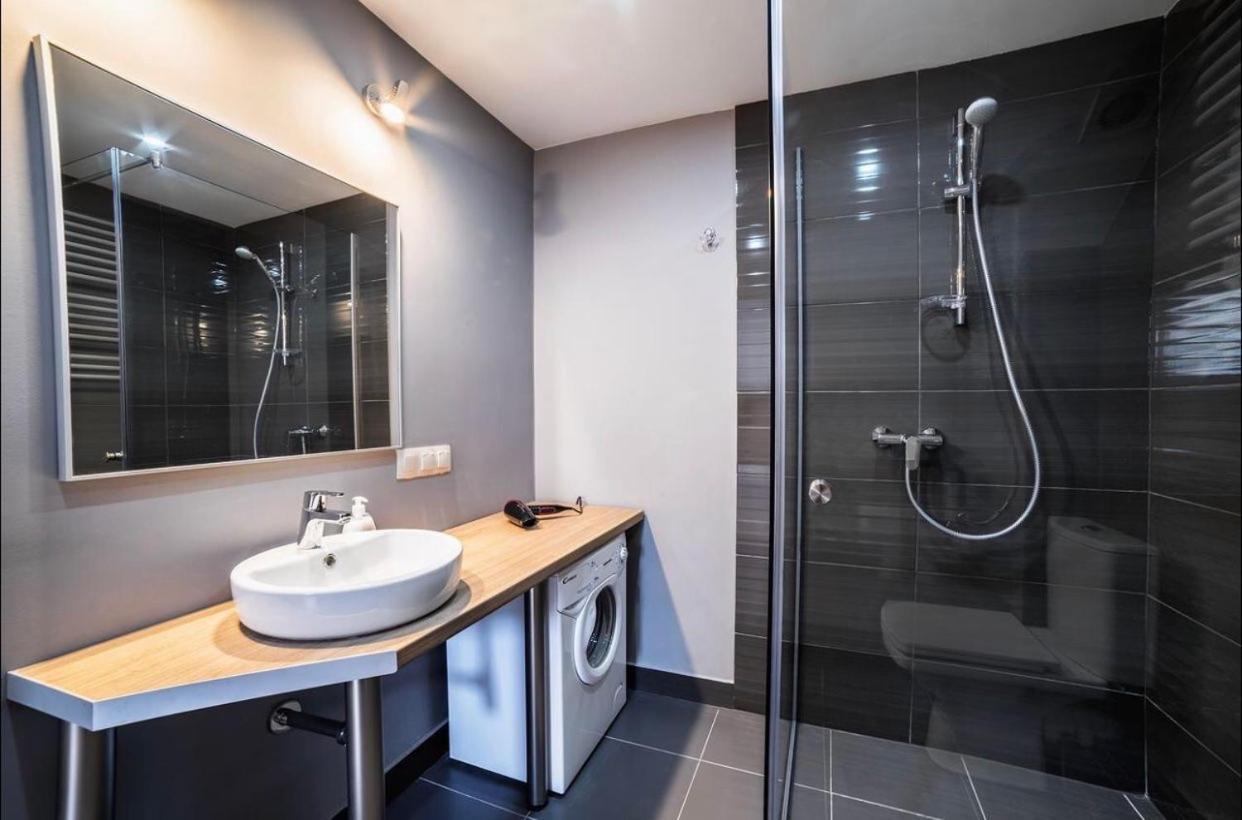 Apartment Ploscha Rynok Lviv Extérieur photo